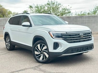 Used 2025 Volkswagen Atlas SE w/ Panoramic Sunroof Package