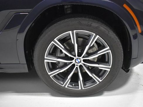 Used 2025 BMW X6 xDrive40i image 10