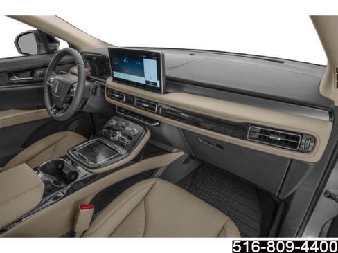 Used 2023 Lincoln Nautilus Reserve AWD/4WD image 16