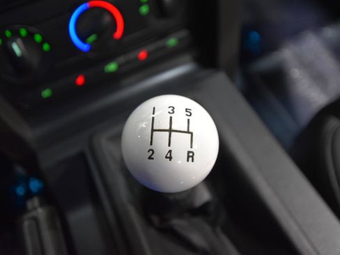 Used 2008 Ford Mustang GT image 25