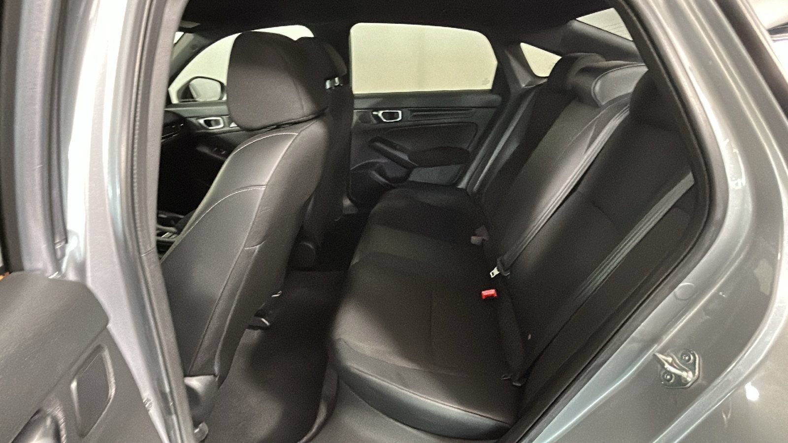 Used 2023 Honda Civic Sport image 29