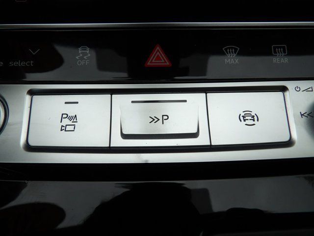 Used 2023 Audi Q7 3.0T Prestige w/ Prestige Package AWD/4WD image 23