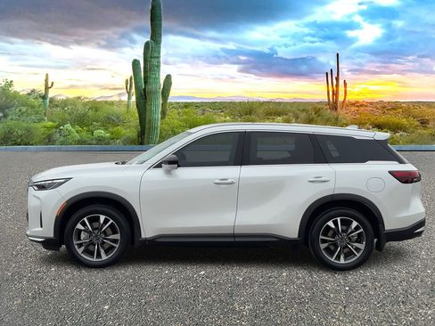 Certified 2026 INFINITI QX60 Pure w/ Cargo Package image 3