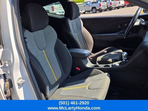 Used 2020 Hyundai Veloster Turbo R-Spec FWD image 15