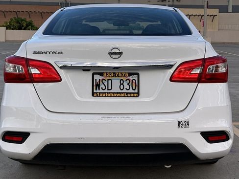 Used 2019 Nissan Sentra S w/ Exterior Package FWD image 4
