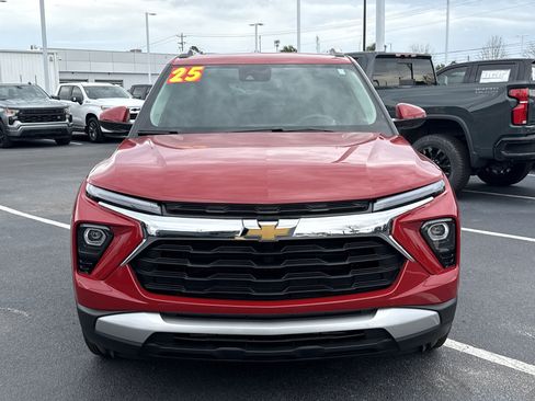 Certified 2026 Chevrolet TrailBlazer LT w/ Convenience Package image 3