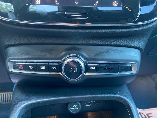Used 2023 Volvo C40 P8 Recharge Plus AWD/4WD image 10