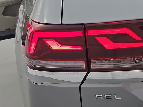 New 2026 Volkswagen Atlas SEL Premium R-Line AWD/4WD image 35