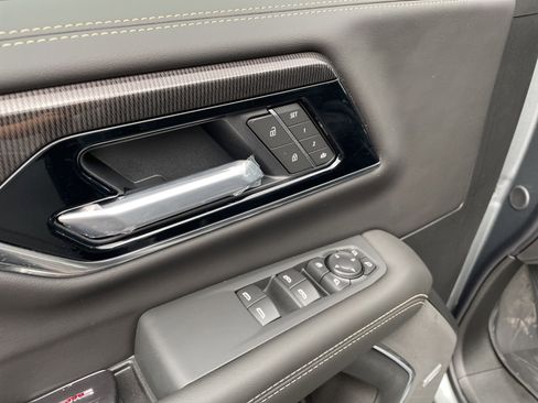 New 2026 GMC Yukon XL Elevation w/ Elevation Premium Package image 14