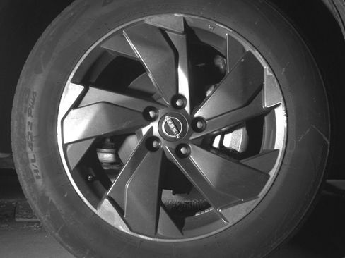 Used 2025 Nissan Rogue SV image 13