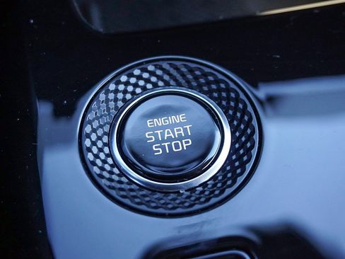 Used 2025 Kia Niro EX w/ EX Cold Weather Package image 48