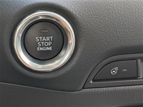 Used 2025 MAZDA CX-5 Signature image 28