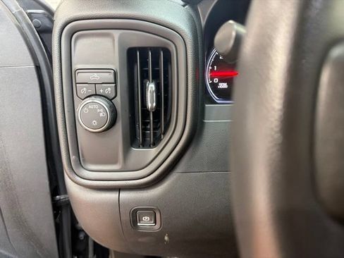 Used 2020 Chevrolet Silverado 1500 Custom w/ Custom Convenience Package RWD image 23