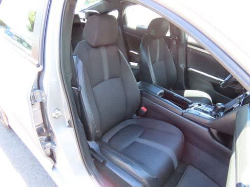 Used 2019 Honda Civic Sport image 16