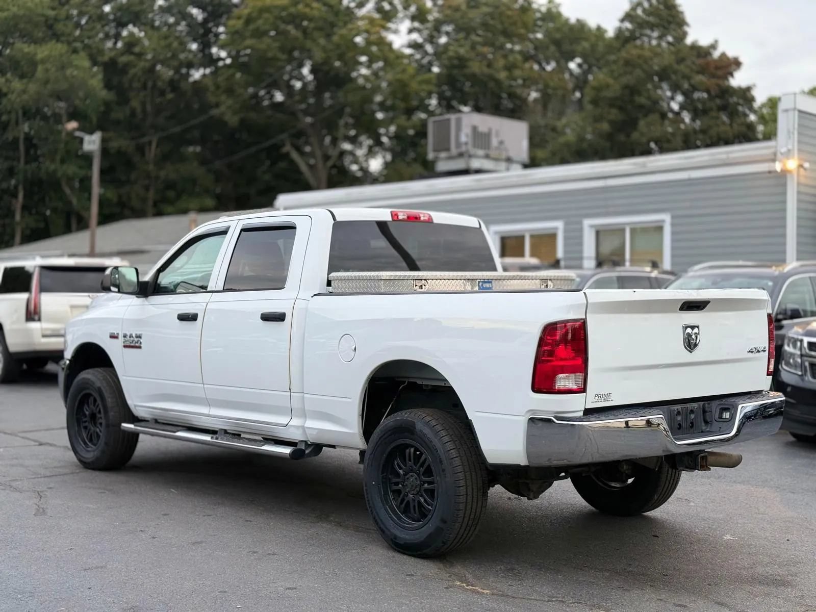Used 2018 RAM 2500 Tradesman w/ Chrome Appearance Group AWD/4WD image 9