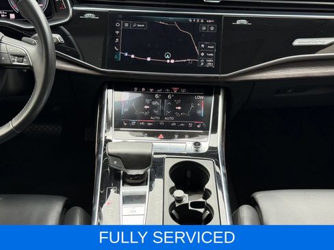 Used 2019 Audi Q8 Prestige w/ Luxury Package AWD/4WD image 28