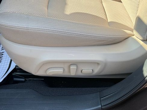 Used 2019 Subaru Outback 2.5i Premium AWD/4WD image 16