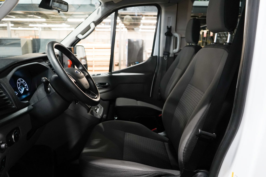 Used 2024 Ford Transit 350 XLT RWD image 10