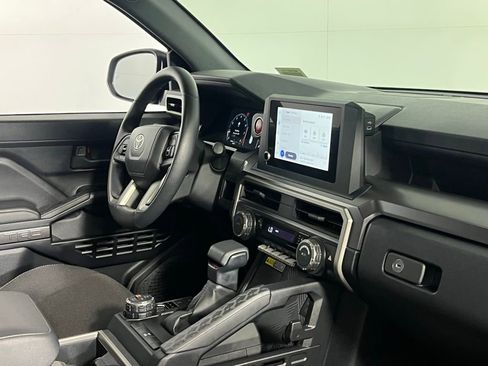 Used 2025 Toyota 4Runner TRD Off-Road image 29