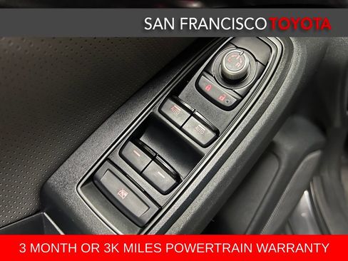 Used 2021 Subaru Crosstrek 2.5i Sport w/ Moonroof Package image 38