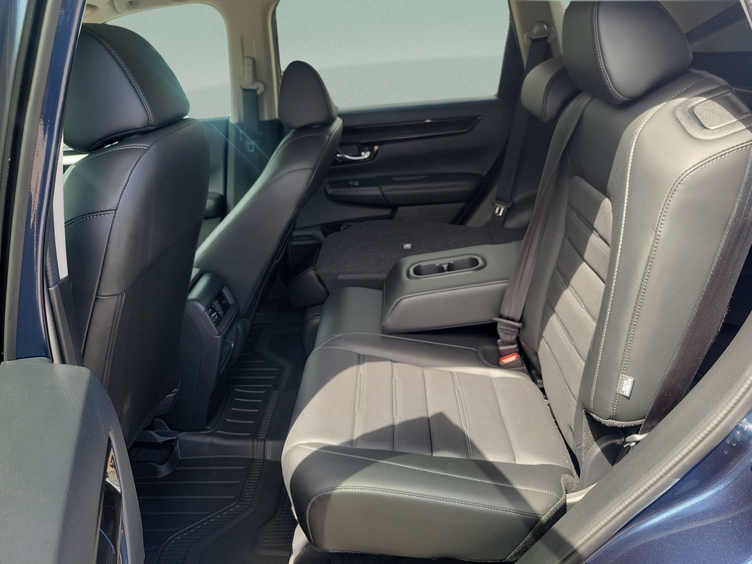 Used 2025 Honda CR-V EX-L image 9