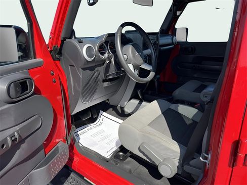 Used 2010 Jeep Wrangler Unlimited Sahara w/ Dual Top Group image 9