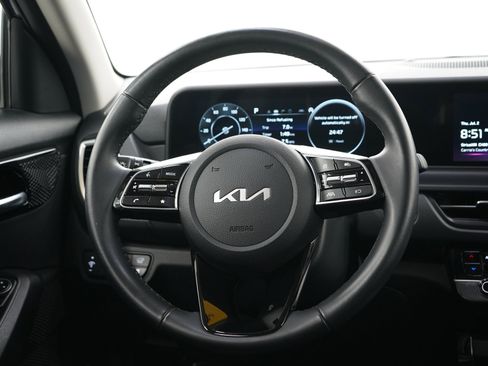 Used 2025 Kia Seltos EX w/ EX Sunroof Package AWD/4WD image 17