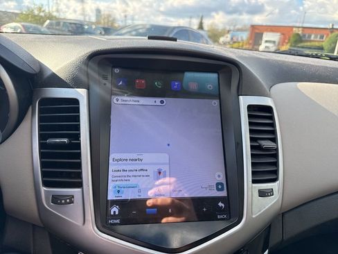 Used 2014 Chevrolet Cruze LT image 9