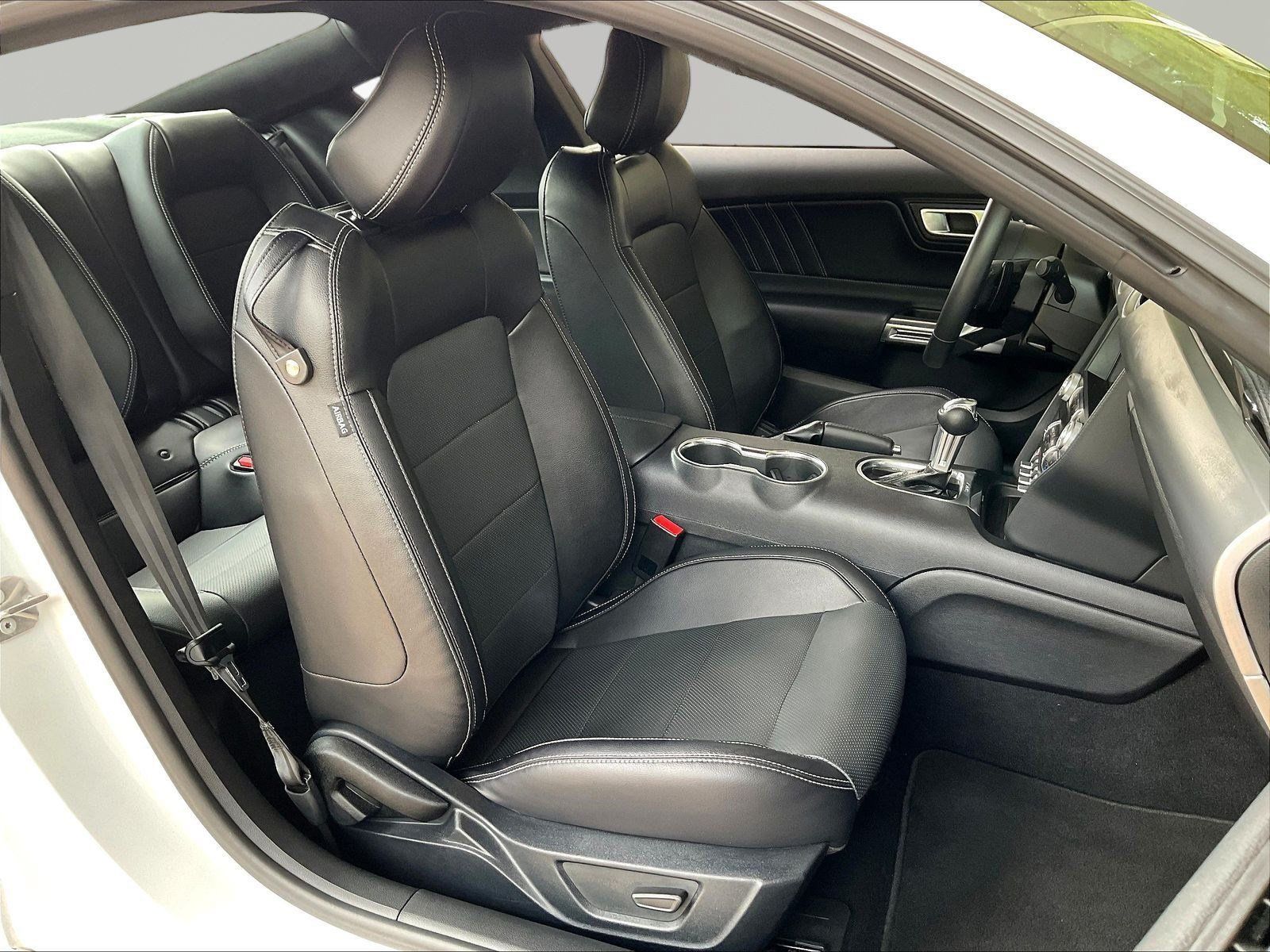 Used 2021 Ford Mustang GT Premium w/ Black Accent Package RWD image 27