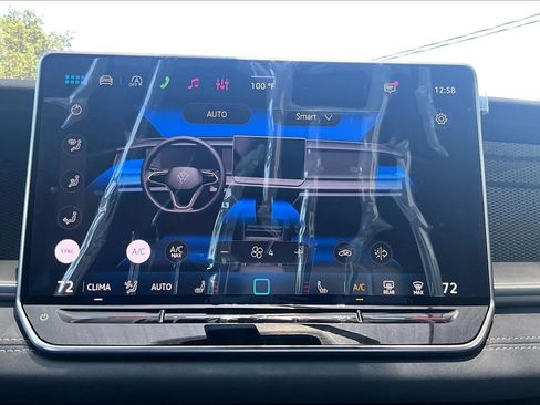 New 2026 Volkswagen Tiguan SE R-Line FWD image 17