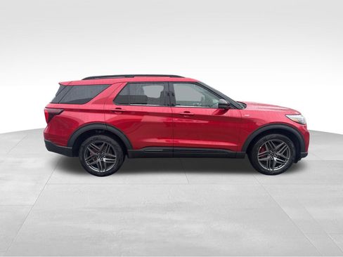 New 2026 Ford Explorer ST-Line w/ ST-Line Street Pack image 7