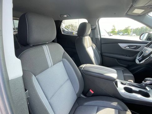 Used 2025 Chevrolet Blazer LT AWD/4WD image 27