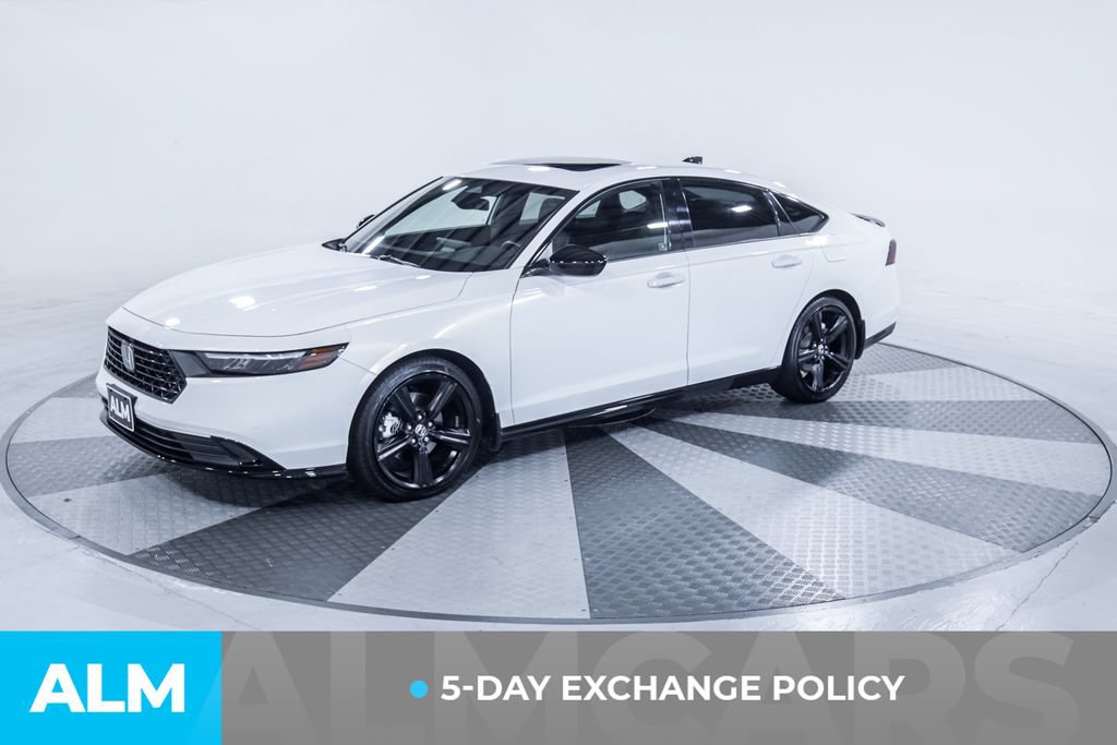 Used 2024 Honda Accord Sport image 3