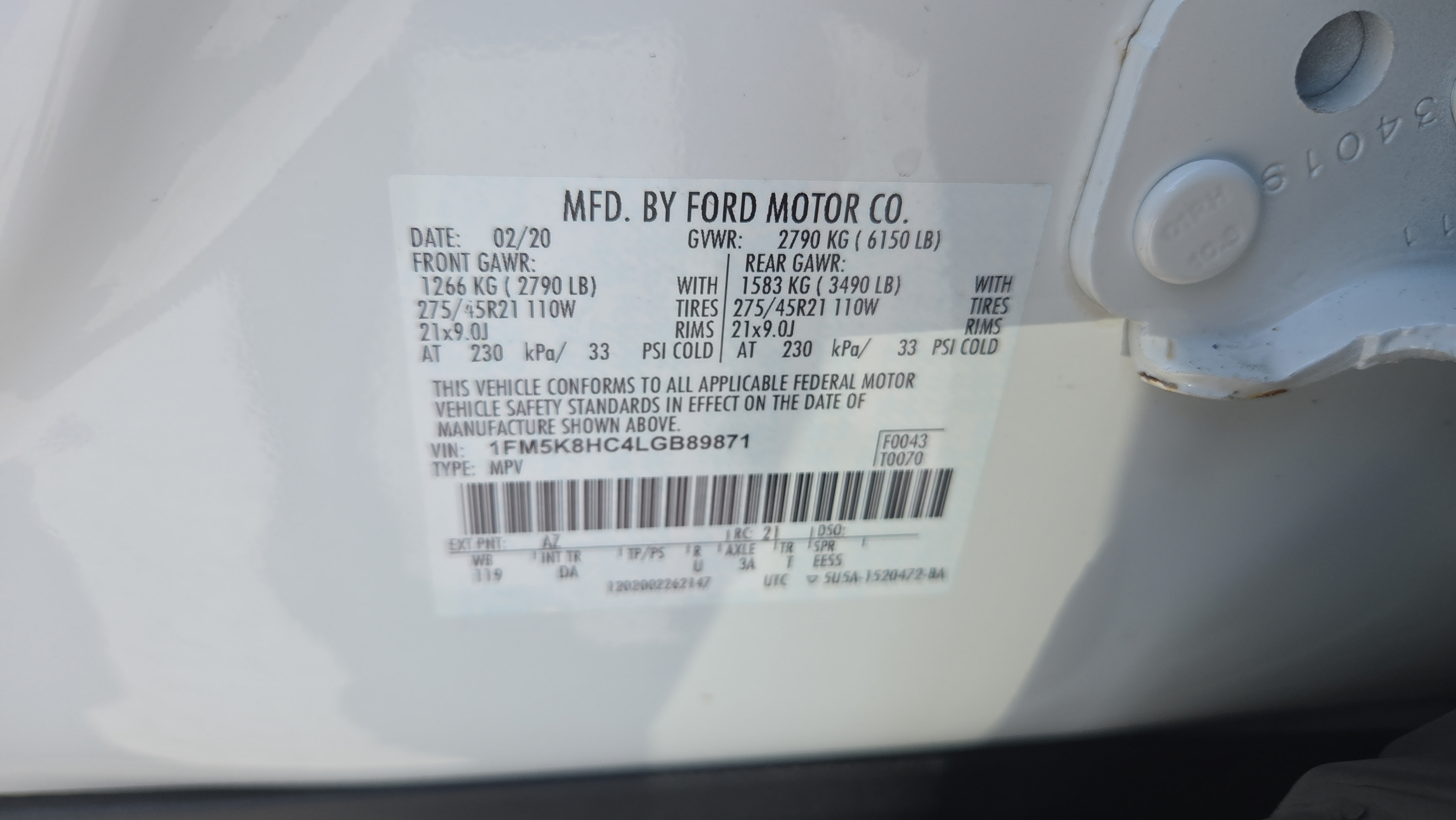 Used 2020 Ford Explorer Platinum w/ Premium Technology Package AWD/4WD image 21