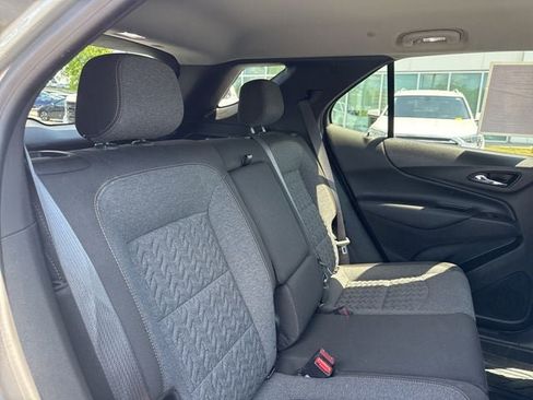 Used 2024 Chevrolet Equinox LT w/ LPO, Floor Liner Package FWD image 24