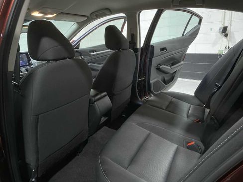 Used 2023 Nissan Altima 2.5 SV image 12