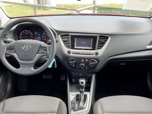 Used 2022 Hyundai Accent SE w/ Cargo Package image 21