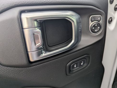 New 2026 Jeep Wrangler Unlimited Rubicon image 14