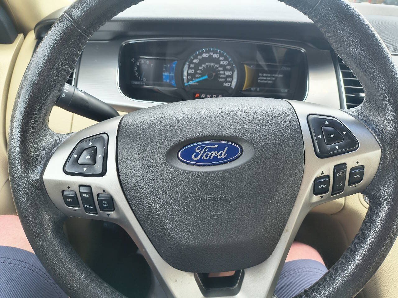 Used 2018 Ford Taurus SEL w/ Equipment Group 201A FWD image 21