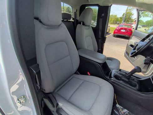 Used 2021 Chevrolet Colorado W/T w/ WT Convenience Package image 21