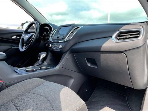 Used 2024 Chevrolet Equinox LT FWD image 14