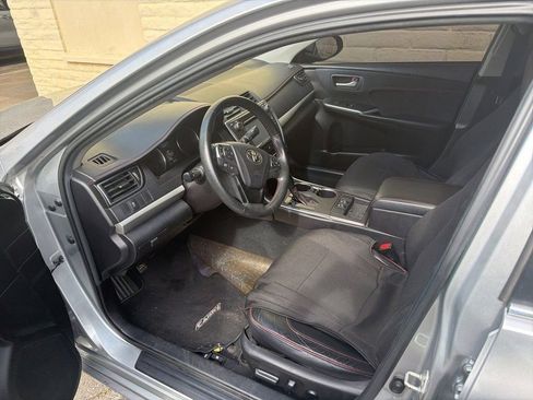 Used 2015 Toyota Camry XSE image 6