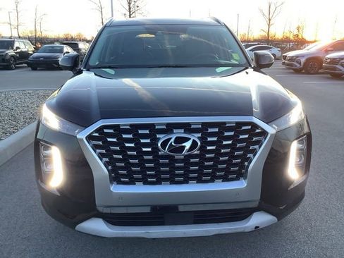Used 2021 Hyundai Palisade Limited image 2