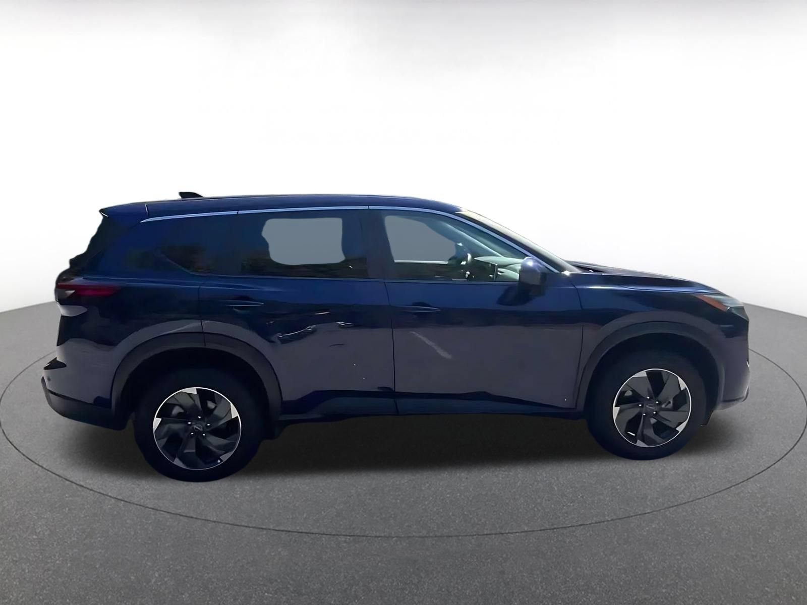 Used 2025 Nissan Rogue SV AWD/4WD image 15