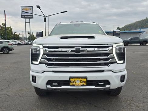 Used 2025 Chevrolet Silverado 2500 High Country w/ Technology Package image 2