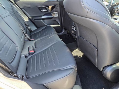 New 2025 Mercedes-Benz GLC 350e 4MATIC image 33