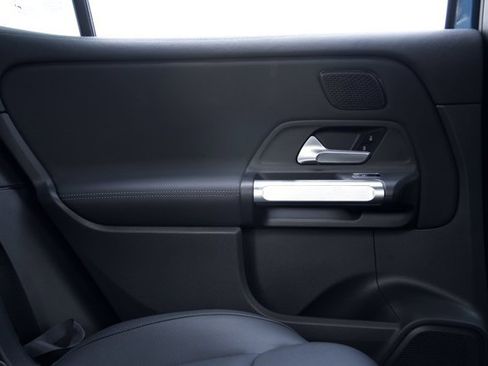 Certified 2023 Mercedes-Benz EQB 300 4MATIC image 45