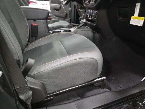 New 2026 Jeep Gladiator Sport AWD/4WD image 25