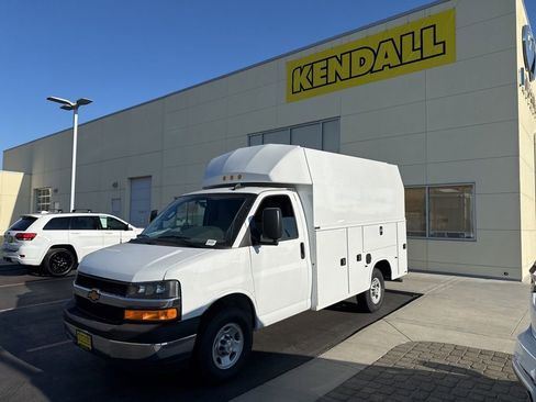 New 2025 Chevrolet Express 3500 w/ Power Convenience Package RWD image 2