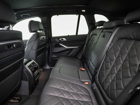New 2026 BMW X5 xDrive40i w/ Executive Package image 22